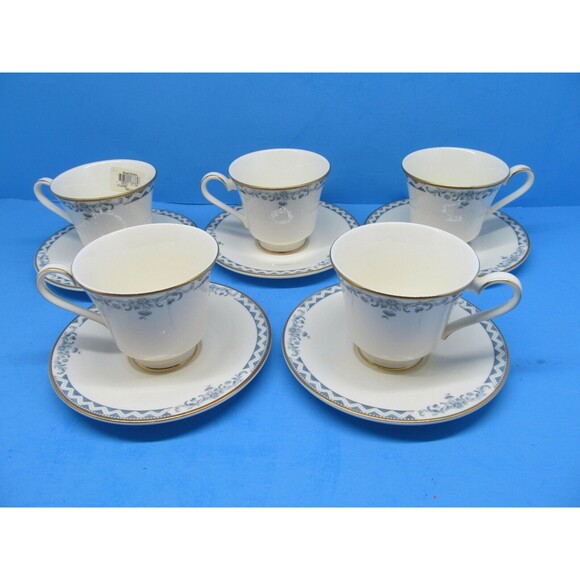 Royal Doulton Josephine Gold  Cups And Saucers Bundle of 5 sets - Picture 9 of 9